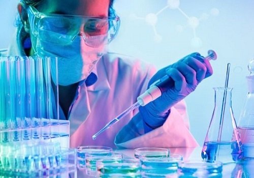 Le laboratoire de production de sérums et vaccins